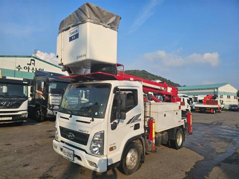 3.5톤 고소작업차 2017년식 사진 1