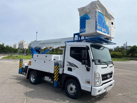 3.5톤 고소작업차 2015년식 사진 1
