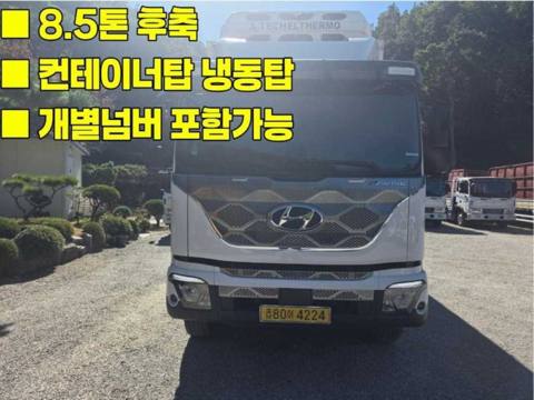 8.5톤 냉동탑 2024년식 사진 1